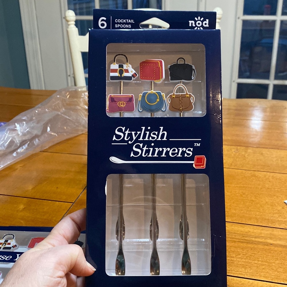NEW 2 item pack: Set of 6 drink markers and 6 cocktail spoons, “Purse Your Lips”
